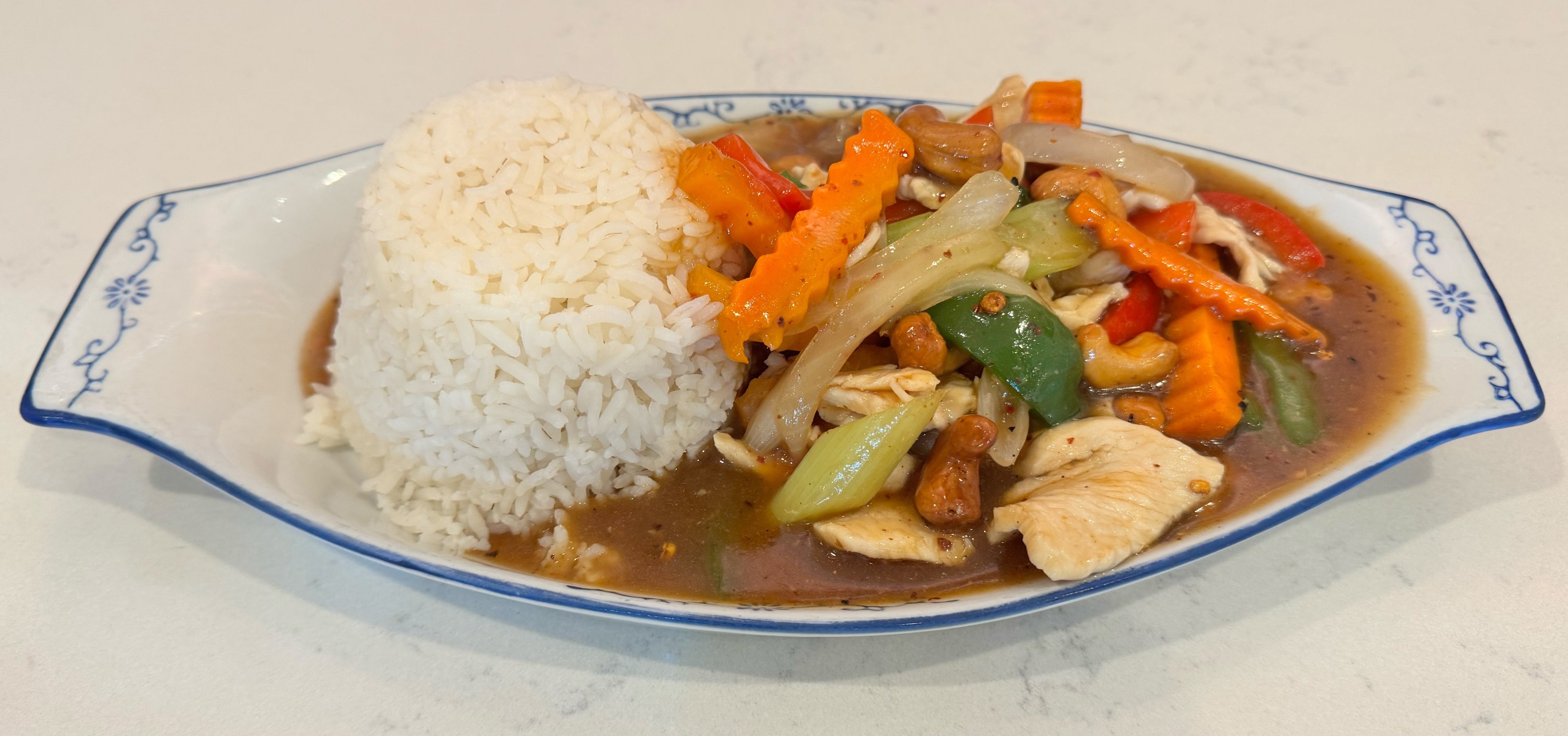 E - 4 CASHEW CHICKEN 🌶️