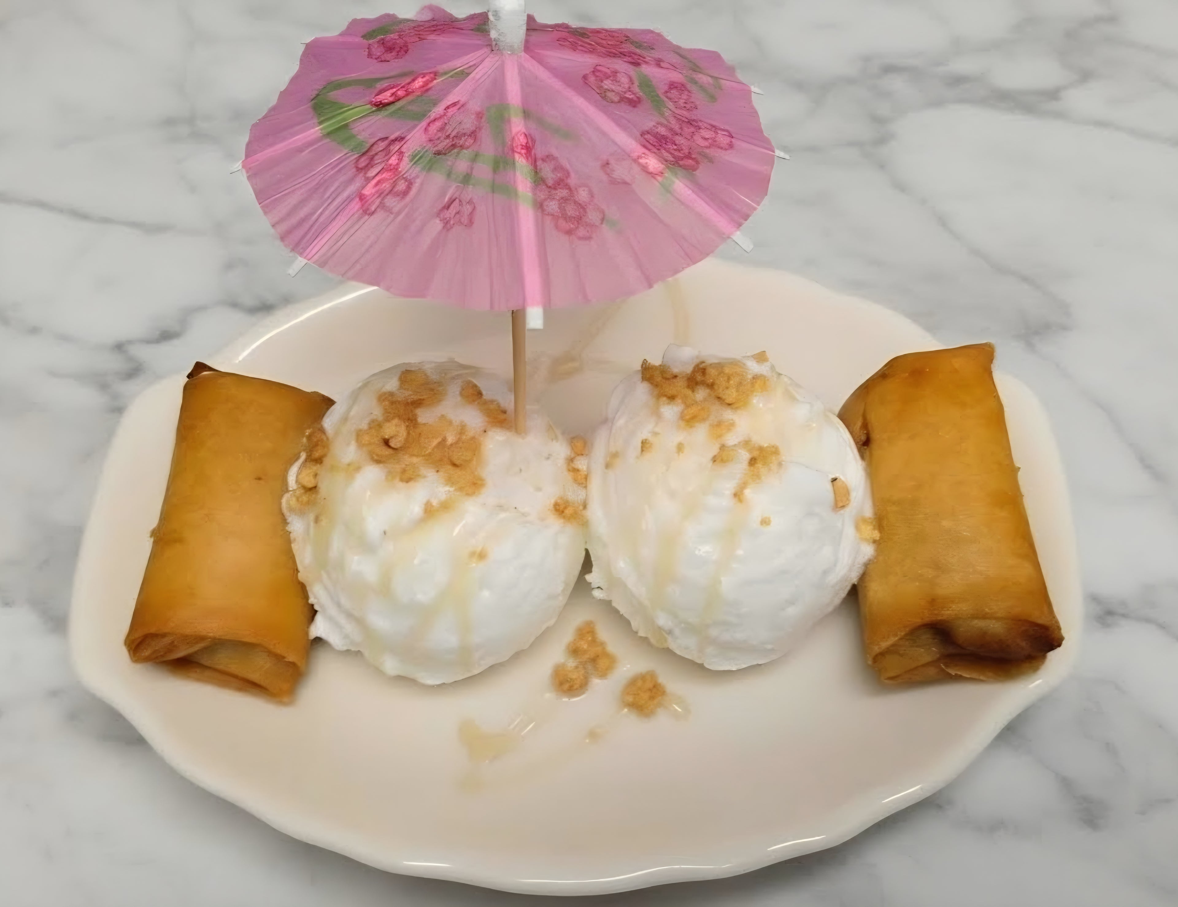D - 7 FRIED BANANA WITH ICE CREAM